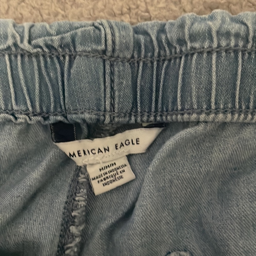 Shorts - Picture 3 of 3